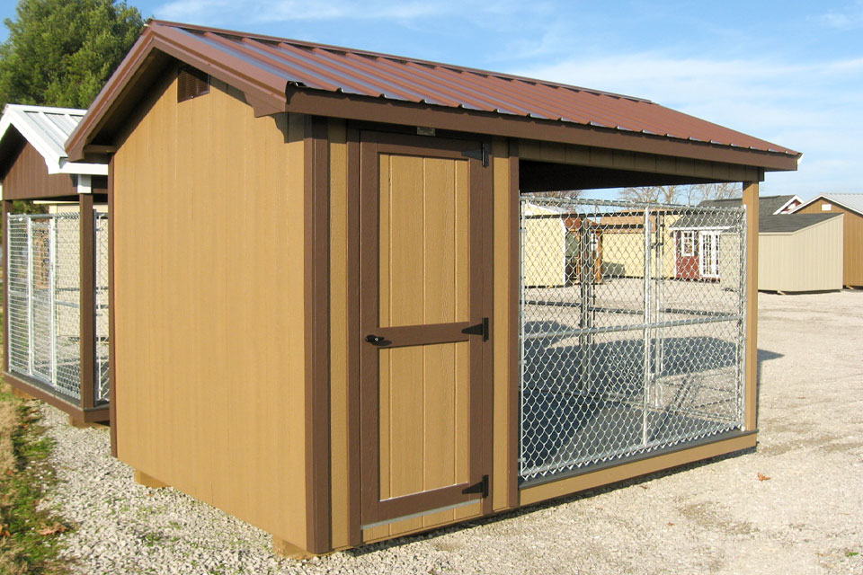 Dog Kennels: Light brown with dark brown trim